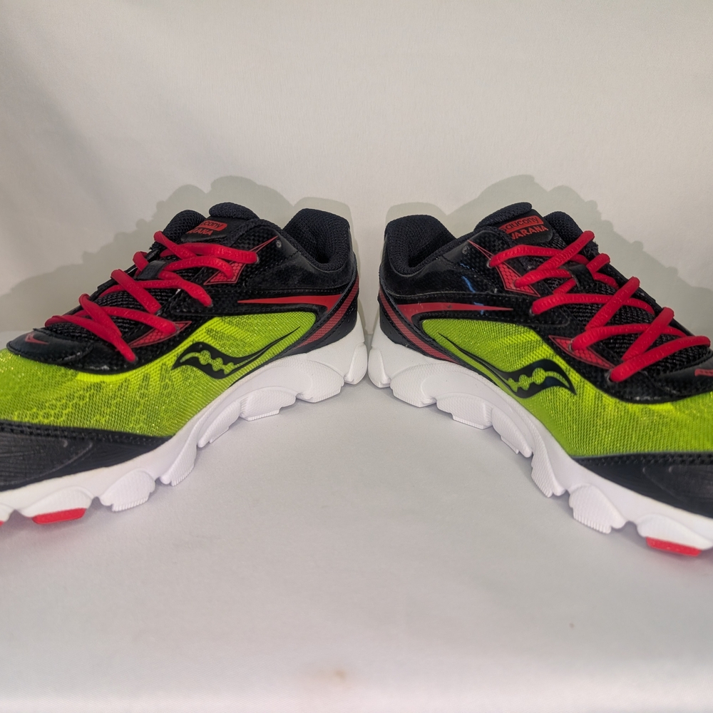 NIB Saucony Varana Boys Running Shoes Size 6 - Picture 4 of 8